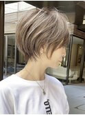 似合わせカットショートボブハイライトミルクティーアッシュ