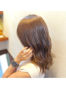 サーティーン(THIRTEEN) 夏のダメージ!トリートメントで補修しましょう(^^)