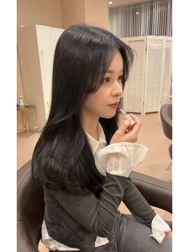 エリスホリエ(Eliss Horie) 韓国くびれレイヤー×艶カラー