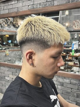 スリーセント 栄(3/cent) バズカット/金髪ボウズ/クルーカット/海外風バズ/刈り上げ