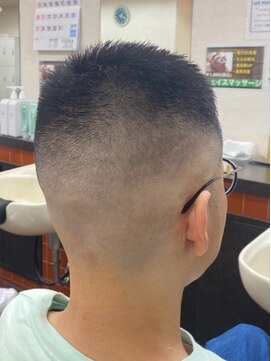 メンズ美容室 タカミ スキンフェード