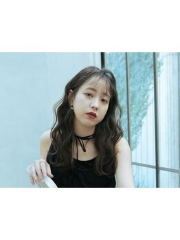 【笹塚駅徒歩5分】髪も心もリラックスできるのは人目を気にせずゆったりとくつろげる２Fサロンならでは♪