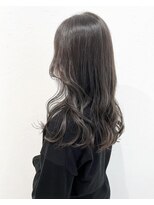 アン レミエ(Un LEMiE)&nbsp;透明感グレージュ