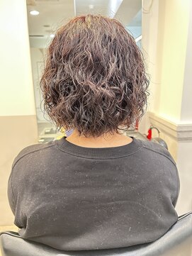 メルバイグラフ 梅田(mel by GRAFF) くるくるボブパーマ