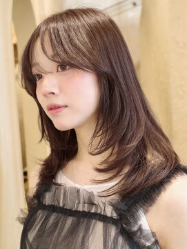 ベル 表参道店(Belle) ミディアムレイヤー/グレージュ/顔周り/シースルー【脇山夏帆】