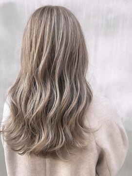 モアナ バイ ヘッドライト 大和店(Moana by HEADLIGHT) #ハイライト#ブリーチ#ミルクティーベージュ