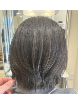 トウロウ 川口店(TOU/ROU) 大人ショート　白髪ぼかし　 脱白髪染め　ハイライト30代40 代