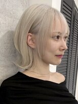 ルーブ トウキョウ(Loob. TOKYO)&nbsp;池袋東口ハイトーンカラーショートヘアレイヤーボブショートボブ