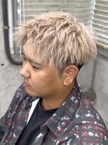 ダグ 横浜(DUG)&nbsp;HAJIME ブリーチ2回で作るホワイトベージュ
