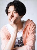 10代20代/ツーブロックセンターパート韓国風コンマヘア眉毛