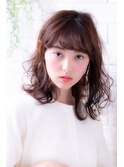 イメチェンフォギーベージュ耳かけ毛先パーマ厚めバング