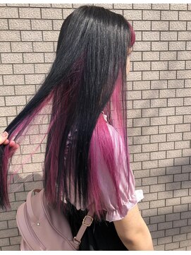 リア(Lia by KENJE) Lia　カラー剤で作るビビッドインナーピンク♪