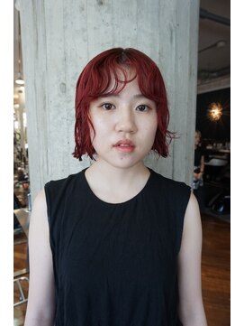 229 くせを活かしたボブ 深めレッド