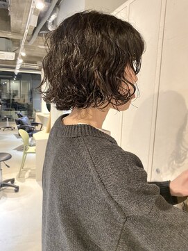 エト 梅田(eto) ミニボブのくるくるパーマ