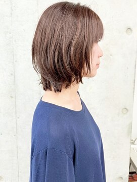 モリオ(morio) くびレイヤーボブルフこなれミディハッシュカット20代30代40代