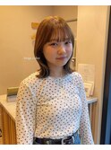 外ハネボブ大人可愛いレイヤーカットシルキーベージュカラー