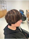 大人男性の白髪ぼかしハイライト