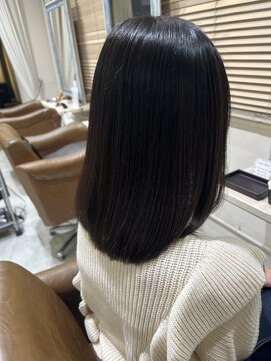 フレーム へアアンドトリートメント 天王寺北口店(FRAME) 内巻きにまとまるストレートスタイル