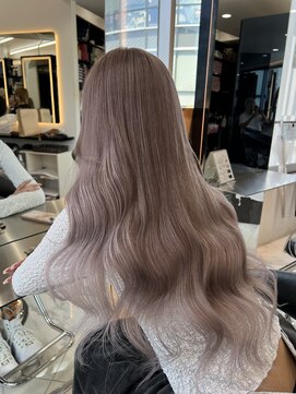 ラピス 渋谷本店(Lapis) パールホワイトカラー/シールエクステ/レイヤーカット/韓国巻き