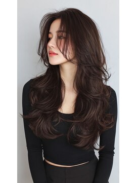 ノイエ 原宿 北参道(NoIE) レイヤーカットボブ/髪質改善カラー/暗めカラー/デザインカラー