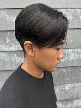 ヒュイル バイ ニアウ(Hwyl by Niau) メンズマッシュセンターパートスパイラルパーマニュアンスパーマ