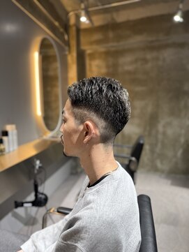 バルム(Warme) men's fade cut