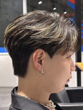 オーシャントーキョー 神戸(OCEAN TOKYO KOBE) ハイライトくびれニュアンスセンターパート