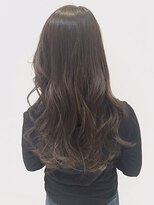 グッドフェローズ キタホリエ(GoodFellas kitahorie)&nbsp;赤味を抑えた！グレイアッシュカラー バレイヤージュ　