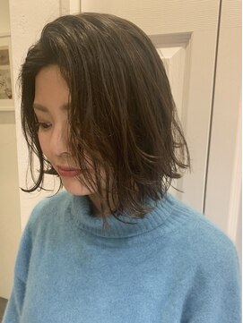 ロンドフルール 大宮東口(Lond fleur) 【Lond fleur 石畑結華】くせ毛を可愛く切りっぱなしボブ