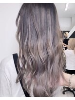 アライブ キチジョウジ(ALIVE Kichijoji)&nbsp;エアータッチバレイヤージュ白髪ぼかし／ケアブリーチハイライト