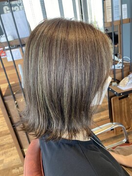 モザミグランディール(MOZAMI Grandir) 切りっぱなしボブ