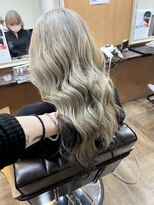 ラッシュヘアー(Rush hair) グレージュ×裾カラーブラック