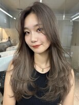 ヨロ 小岩(YOLO) ハイライトショートヘアダブルカラーイルミナカラーオージュア