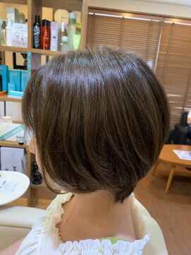 ナンバービー(no.B) うる艶髪似合わせカット小顔カットレイヤーカット