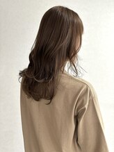 ヘア スノー(HAIR SNOW)&nbsp;透明感ショコラベージュシルキーベージュロングレイヤー20代30代