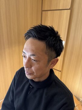 ヘアーモードキクチ 日本橋三越前店 動きのあるショート