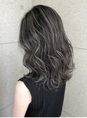 白髪ぼかしハイライト脱白髪染めハイライトショートボブ30代40代