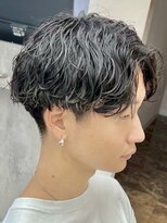 ジーニー 本厚木(Genie)&nbsp;サーフカール/刈り上げセンターパート/波巻きツイストスパイラル