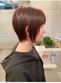 ショートボブ 赤系ブラウン