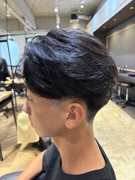 リゴ ヘアー(RIGO hair) フェザーパーマ/ツーブロック/メンズカット
