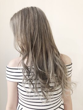 ラウブロッサム 大宮西口店(Lau Blossom) 外国人風グレージュロング