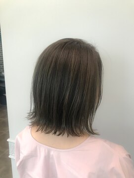 アトリエ タキ(atelier.taki) 切りっぱなしボブ+インナーカラー