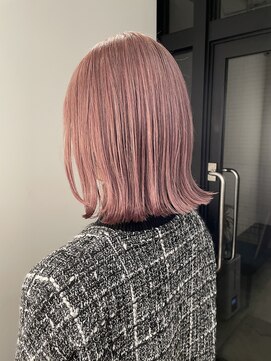 トレス(TRESS) ピンクカラー/エモピンク/切りっぱなしボブ