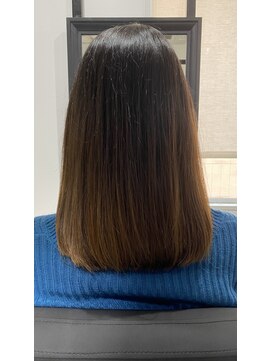 ウィスク(whisk) セミボブ　[志木・新座]