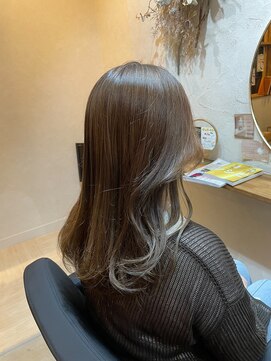 アノイ ポム(annoii_pom) グレージュ