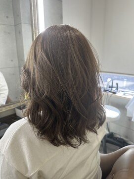 オズ デザイン マーケット(Oz Design Market) 20代30代40代ミディアムレイヤー◎透明感カラー