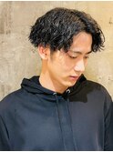 束感 ツイストスパイラルパーマ センターパート