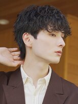 スパイラルパーマ×マッシュスタイルでおしゃれな雰囲気に◎