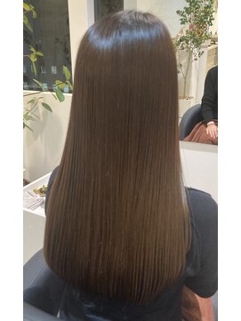 エミュスト(Emuest) 山本幸祐