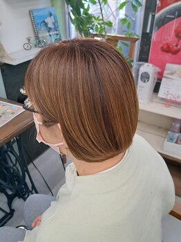 ヘアーカラーカフェ (HAIR COLOR CAFE)の写真/[カラー専門店♪]根本が気になる前に染める、新しい習慣♪お手頃価格だからこそできる定期メンテナンス！